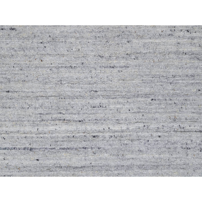 Tapis de couloir moderne tissé à la main 2 pi 6 po x 10 pi blanc Striae