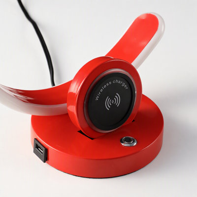 Lampe de table DEL moderne en forme de C de 33,7 cm (13,25 po) rouge vif avec port de chargement USB/sans fil et variateur tactile