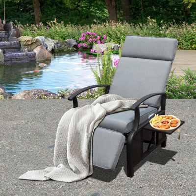 Recliner Chair Metal Outdoor Lounge Chair with Flip Table