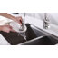 Robinet d'évier de cuisine à poignée simple avec douchette rotative-99566961