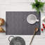 Ensemble de 8 napperons en PVC gris foncé pour décoration de Noël avec protection de table résistante à la chaleur et aux égratignures
