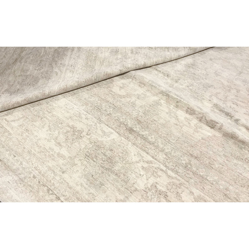 Sultanabad Hand-Knotted High-Quality Cream Area Rug