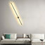 Lampe murale moderne noire, corps en métal, 4,7 po x 47,6 po x 3,9 po | 1 x DEL intégrée 24 W, 3 000 K, 2 400 lumens | Conception scandinave de couleur unie - parfaite pour la décoration intérieure contemporaine et l'éclairage ambiant