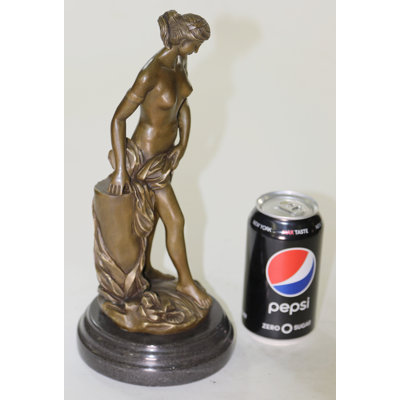 Figurines et sculptures