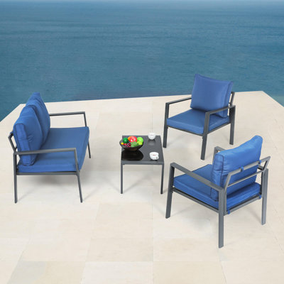 Ensemble de meubles de patio à structure en acier avec 2 chaises, 1 causeuse et table basse en verre trempé - Ensemble de conversation extérieur 4 pièces avec coussins en tissu Teslin pour jardin ou patio