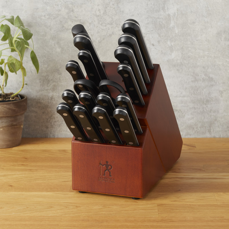 Solution 18-Piece Stainless Steel Knife Set with Block Solution 18-Piece Stainless Steel Knife Set with Block