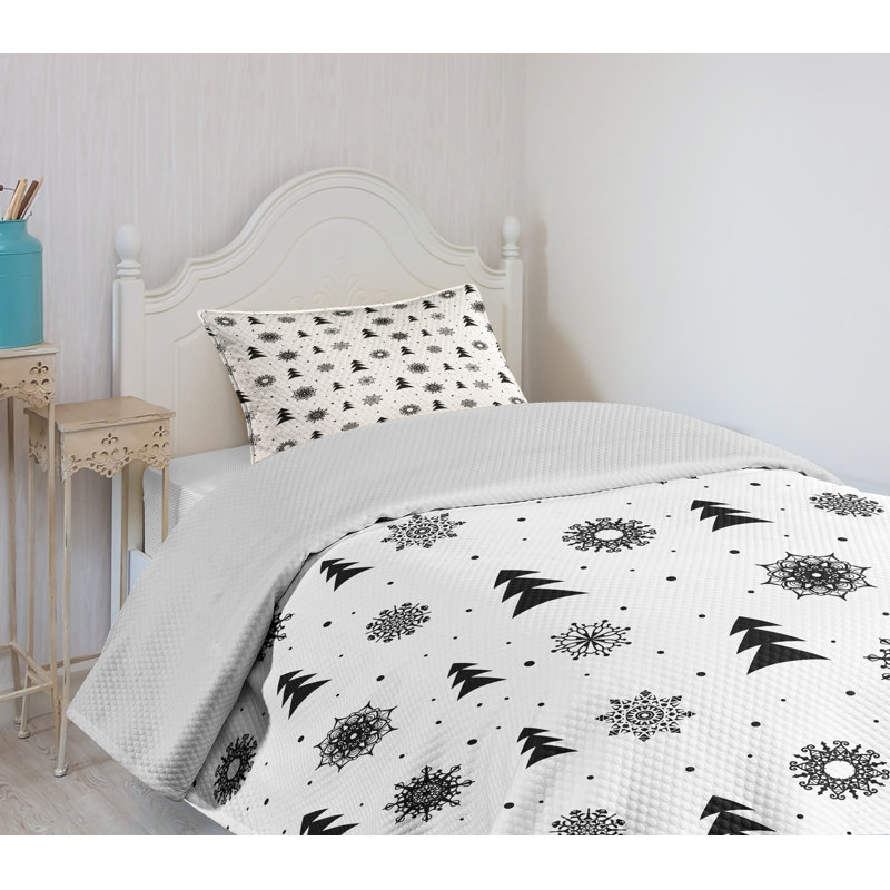 Twin White Quilted Bedspread Set with Pillow Sham