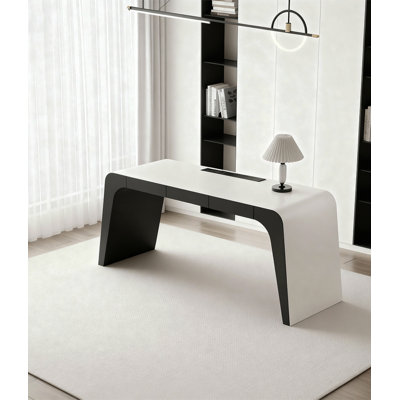 Bureau moderne et minimaliste