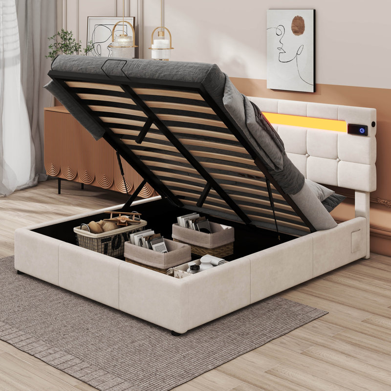 Lit plateforme tapissier Orlena, Grand