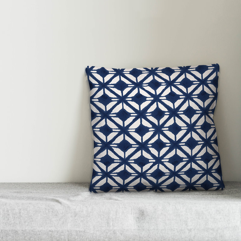  Coussin Diamond, 16 po x 1 po, Bleu marine, Polyester / bourre en polyester