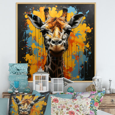 " Yellow Giraffe Street Art "