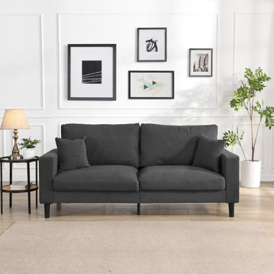 Canapé confortable à trois places avec revêtement élégant pour la décoration intérieure
