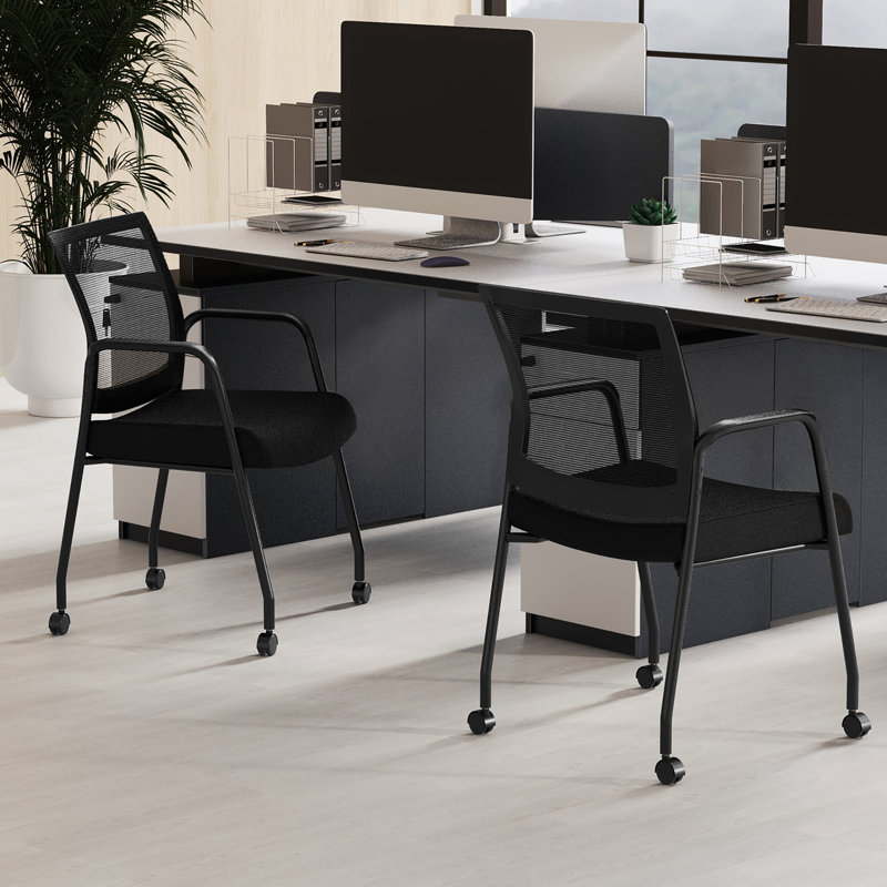 Fauteuil de bureau sur roulettes 2 pièces Latitude Run® avec structure en métal et accoudoirs en filet