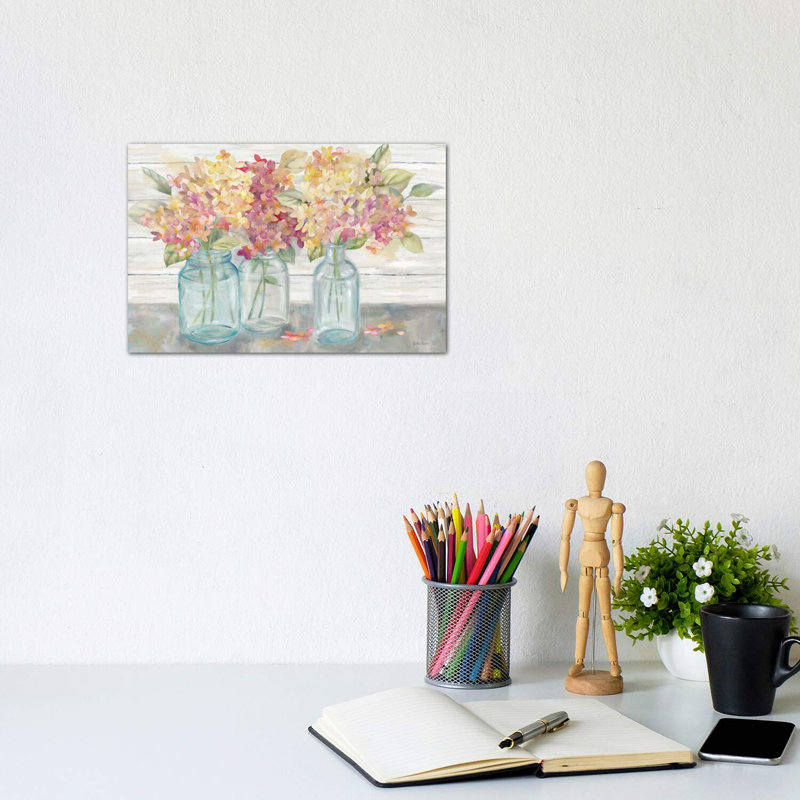 «Farmhouse Hydrangeas in Mason Jars Spice» - reproduction, H 26 po x l 40 po x 1,5 po, Toile tendue