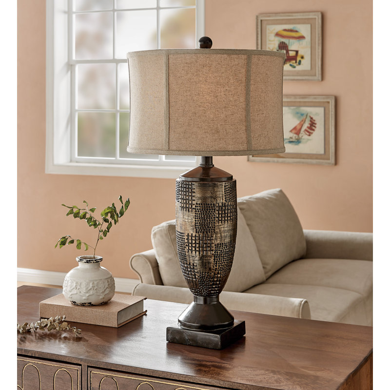 Lampe de table en résine Verwood