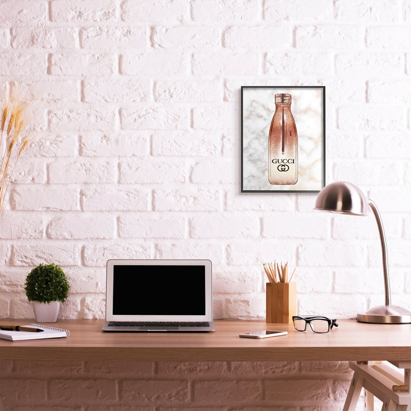 Designer Brand, H 20 po x l 16 po, Giclée encadrée noir minuit