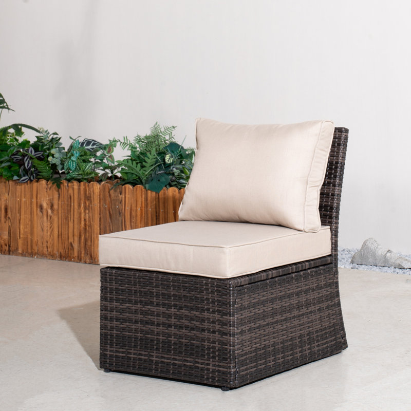 Tayhlor Outdoor Lounge Chair