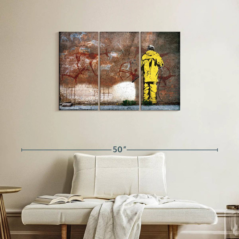Leisha Street Cleaner, 24" H x 38" W