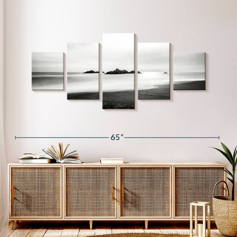 Las Loberas Avonna, 24" H x 55" W