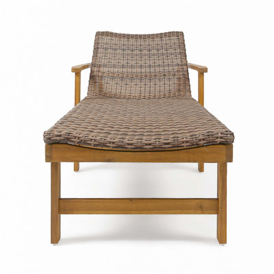 Hampton Wood+ Wicker Chaise Lounge