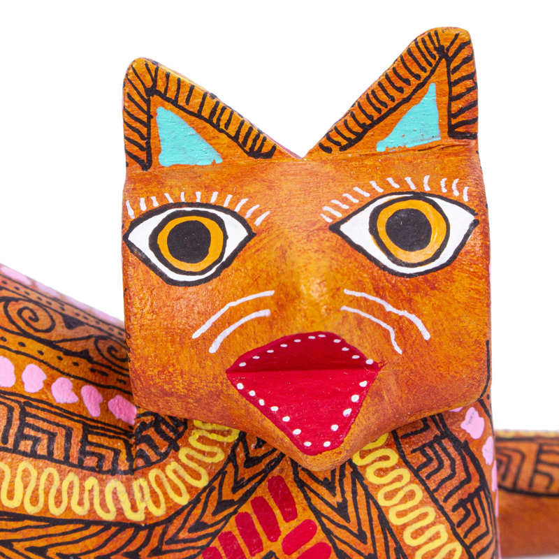 Figurines & Sculptures