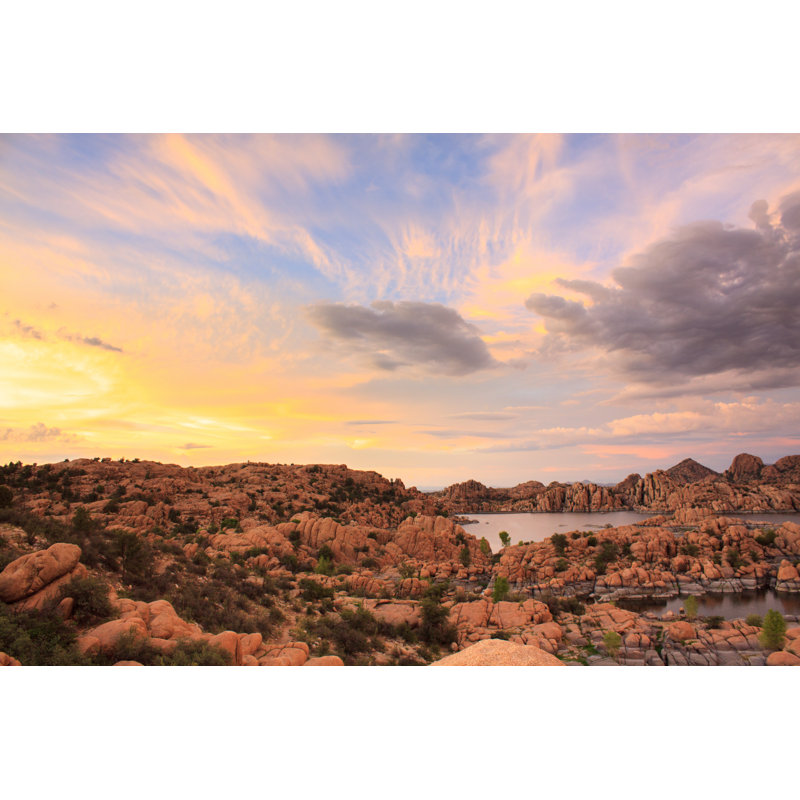 «Watson Lake Sunset» par Equigini, reproduction sur toile tendue, L 12 po x H 8 po