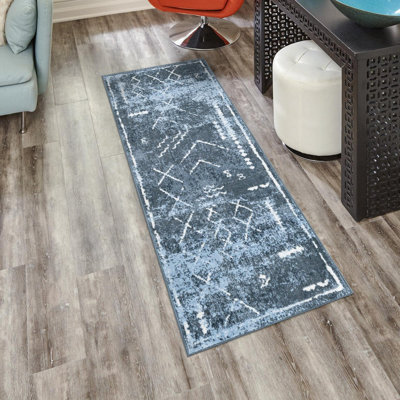 Tapis tribal Eudora bleu marine