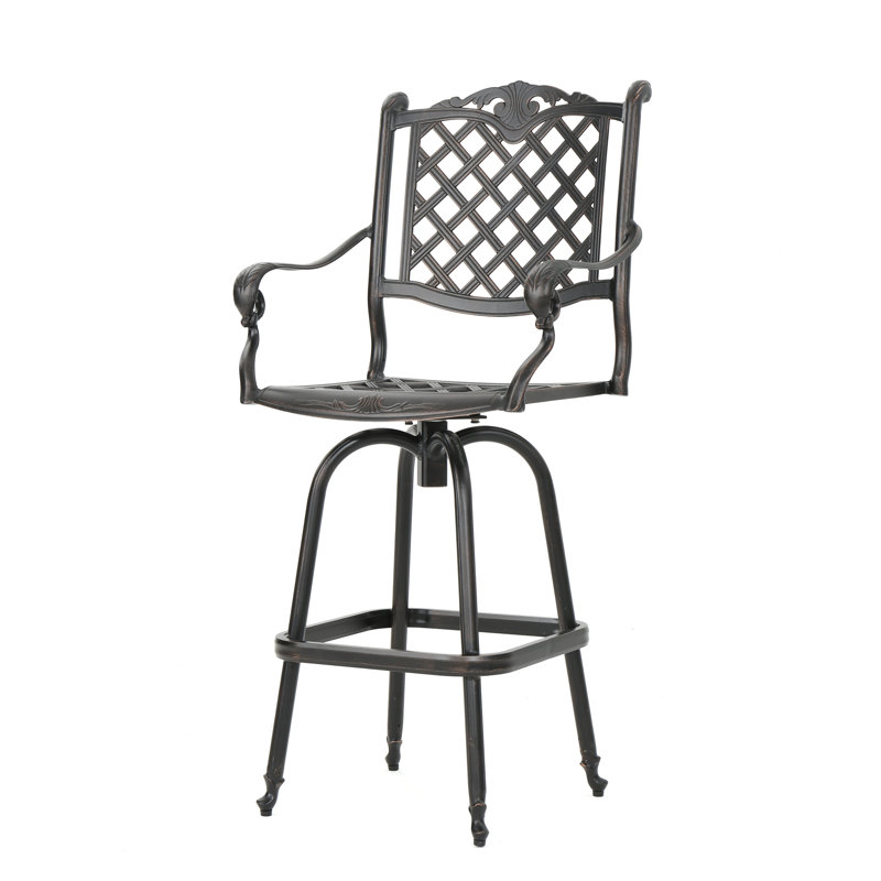 Leininger 4 - Person Patio Dining Set with Round Table