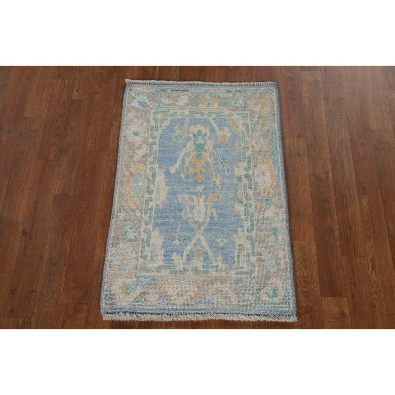 Tapis bleu Oushak