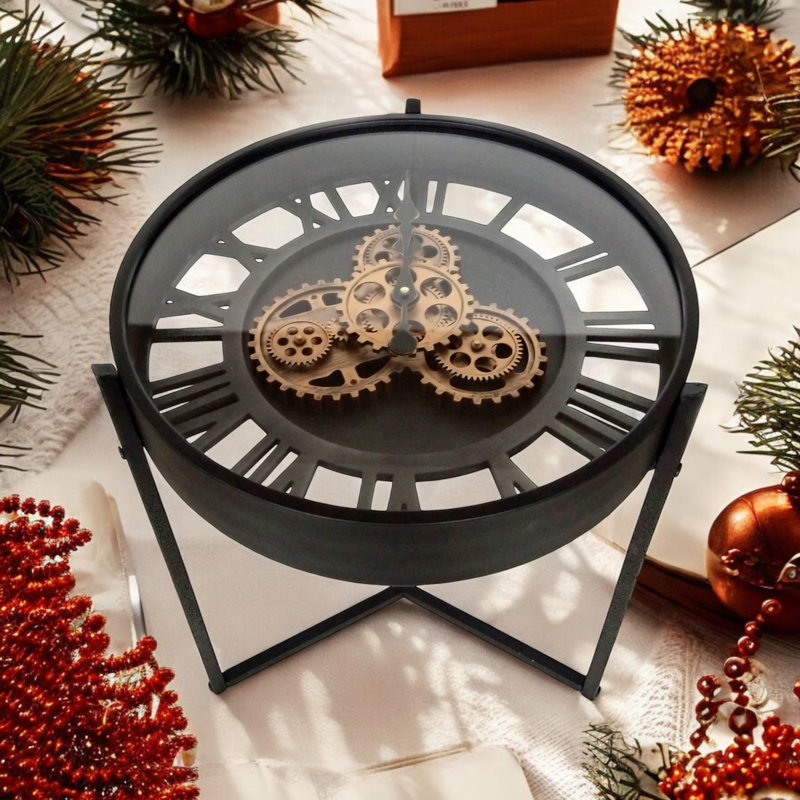 Roman Numeral Metal Quartz movement / Crystal Tabletop Clock in Gold Black