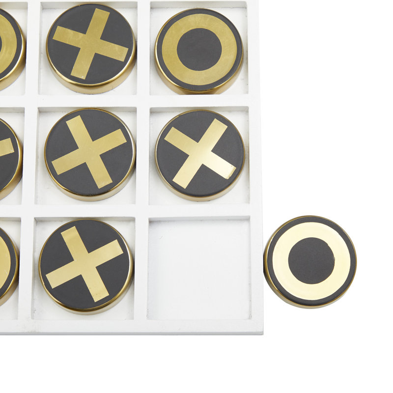 Novogratz 2 Player Metal Tic Tac Toe