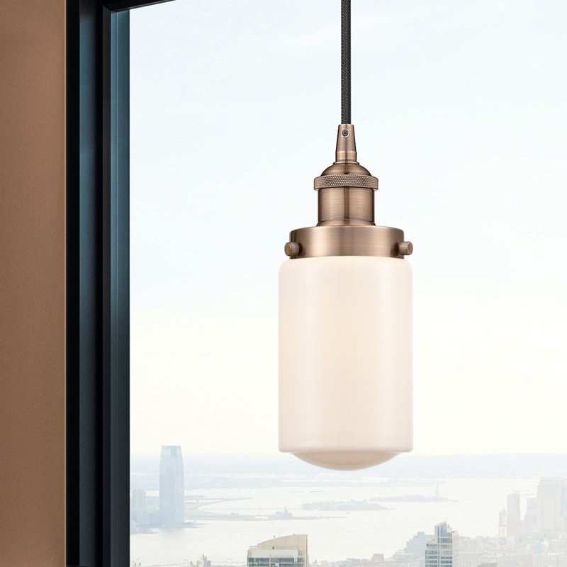 Luminaire suspendu cylindrique à 1 lumière Saroyan, Blanc mat, Cuivre antique