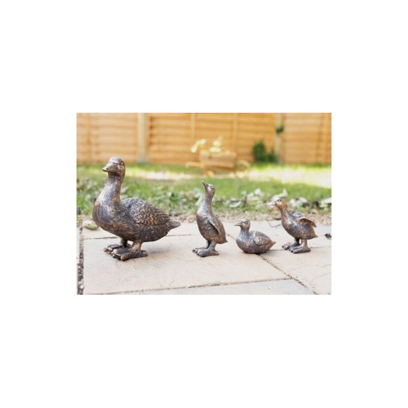 Voyles Duck Plastic Garden Statue