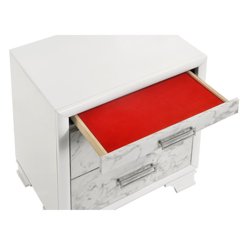 Table de chevet blanche avec quincaillerie contemporaine et armoire de chevet compacte à deux tiroirs avec poignées argentées