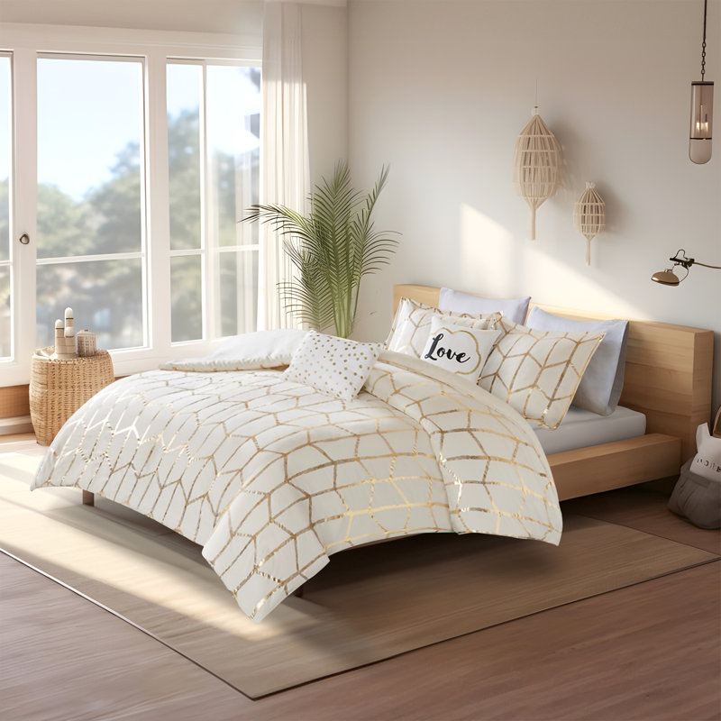 Ivory and Gold Twin Microfiber Geometric Comforter Set