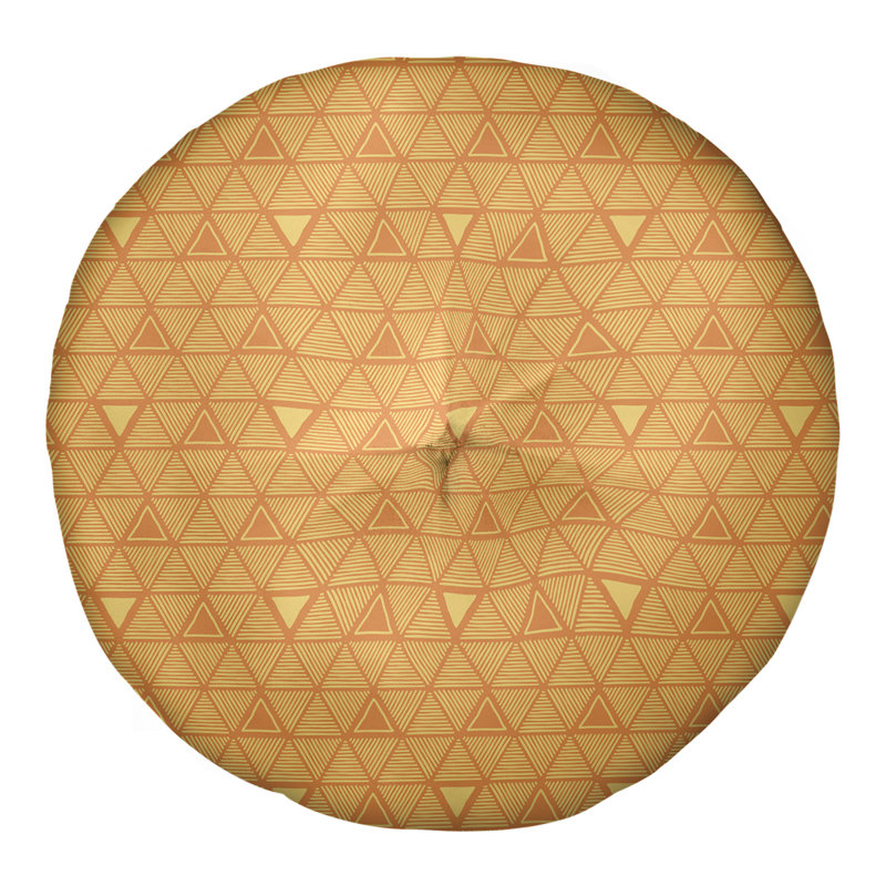Coussin de sol classique à motif de triangles dessinés à la main, 26 po x 26 po, Orange/jaune