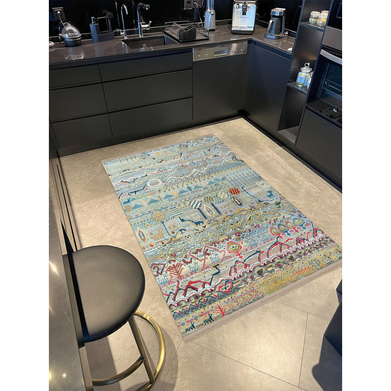 Tapis décoratif multicolore à motifs et chiffres multicolores de la collection Barcelona