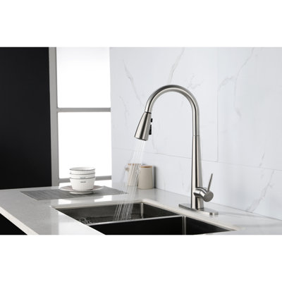 Robinet de cuisine à grande arche à poignée simple avec tirette - Nickel brossé, acier inoxydable, plaque de pont, style nickel simple