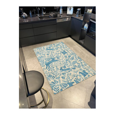 Washable Traditional Cream Blue Animal Patterned Woven Area Rug