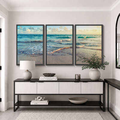 "Coastal Beach", "Sunrise On Ocean Waves Crashing", photos de décor de plage moderne bleu-vert doux, impression sur toile encadrée 3 pièces "16" x 24 "x 3 pièces, 24" x 36 "x 3 pièces