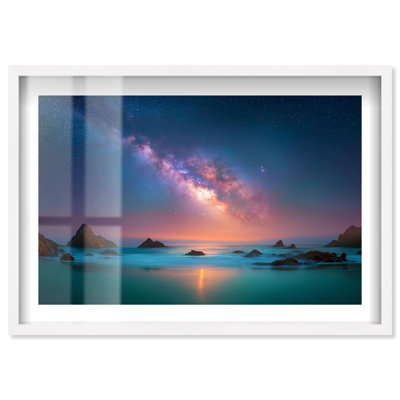 Photographie de voyage Shore of a Million Stars III Shadowbox Print par Notoriart, cadre blanc, 25 x 17