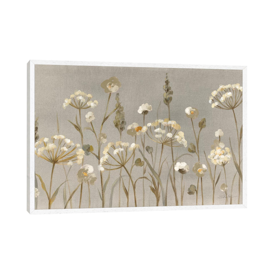 Delicate Garden Neutral von Silvia Vassileva - Galerie-verpackte Leinwand Giclée