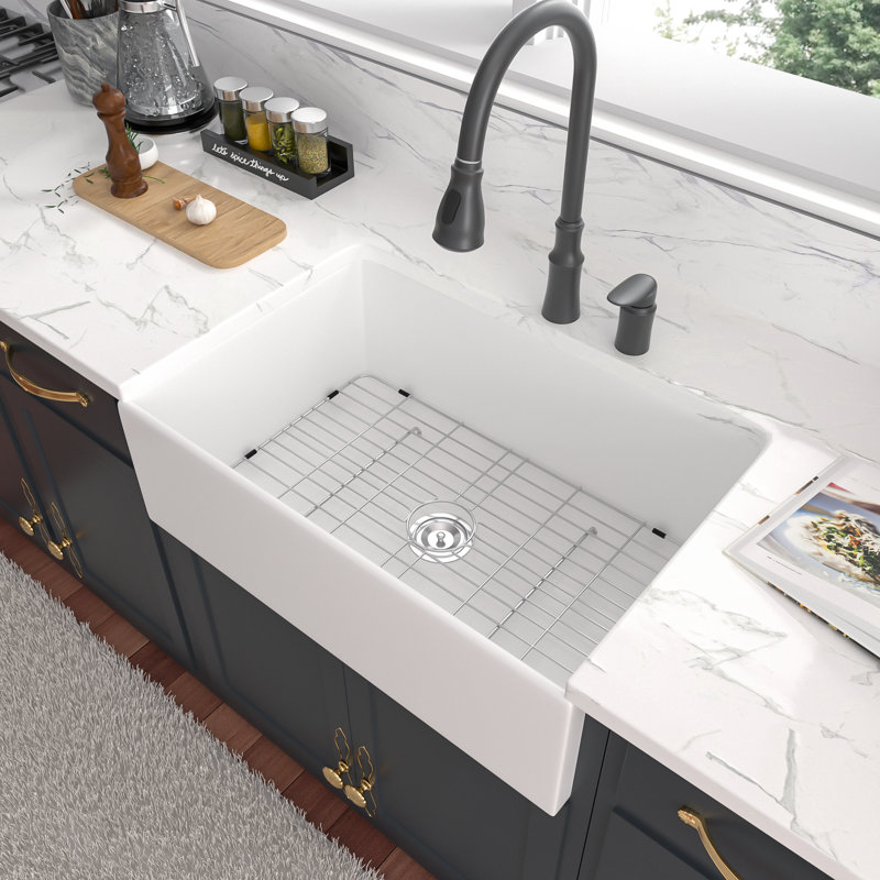 33" L X 18" W Single Bowl Ceramic Farmhouse / Apron Kitchen Sink