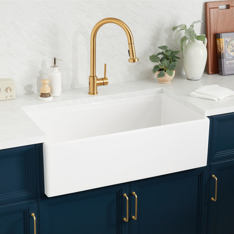 Brumfield 33" Farmhouse Single Basin Fireclay Kitchen Sink