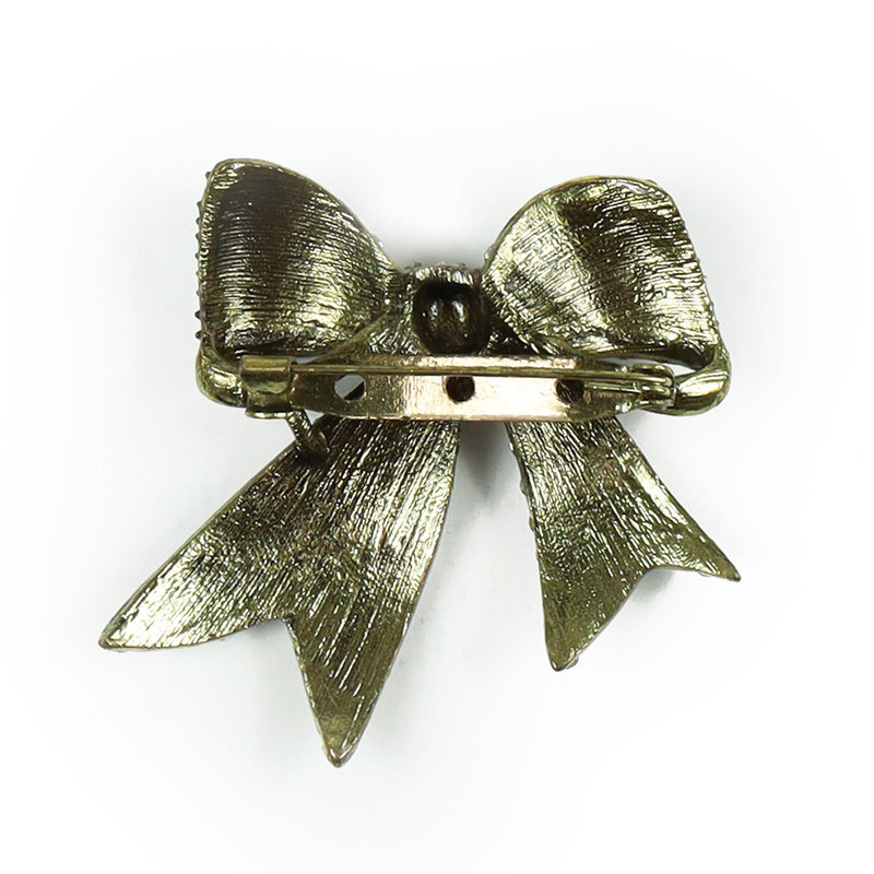 Broche Fakenham, Bronze