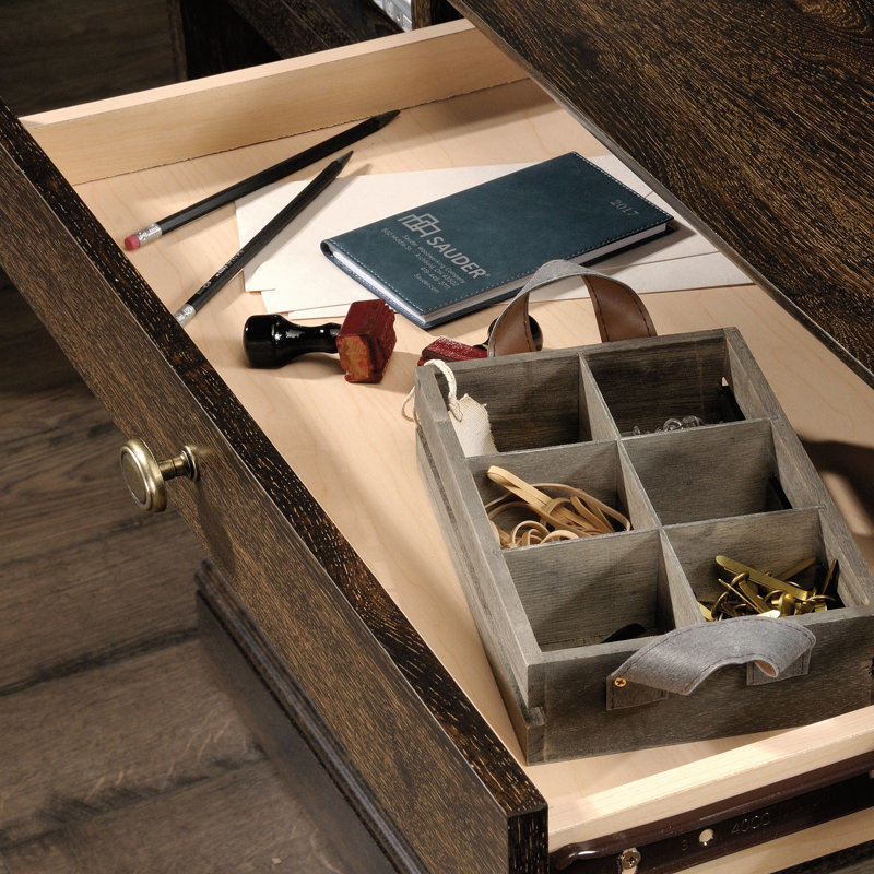 Bureau de direction, finition brune