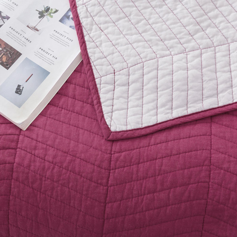 Cotton Quilt, Twin Quilt + 2 Shams, Red