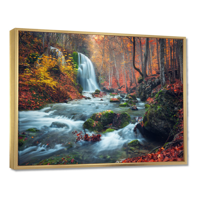 Autumn Mountain Waterfall Long View - Reproduction de photo sur toile tendue, H 30 po x l 40 po, Doré