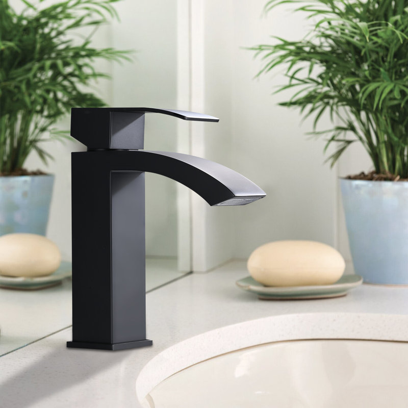 Single Hole Bathroom Faucet, Matte Black