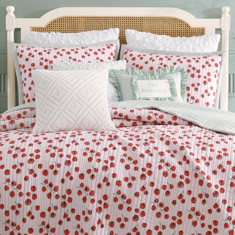 Twin Reversible Red Cotton Tomato Pattern Quilt Set